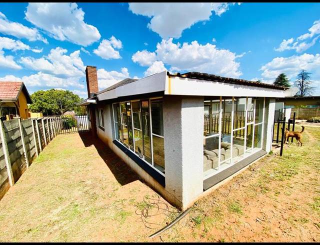3 BEDROOM HOUSE FOR SALE IN WITPOORTJIE